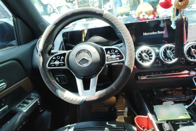 Used Mercedes-Benz GLB 2020 Updated GLB 200 Dynamic Edition Steering Wheel