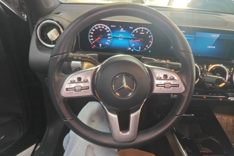 Used Mercedes-Benz GLB 2020 GLB 200 Dynamic Edition Steering Wheel