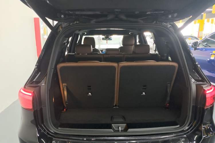 Used Mercedes-Benz GLB 2020 GLB 180 Fashion Model Trunk