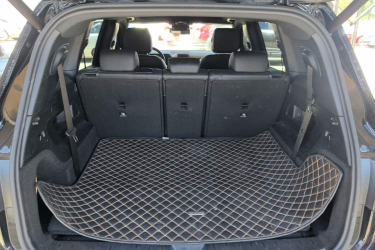 Used Mercedes-Benz GLB 2020 GLB 180 Fashion Model Trunk