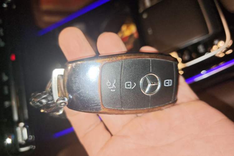 Used Mercedes-Benz GLB 2020 GLB 200 Stylish Edition Vehicle Key