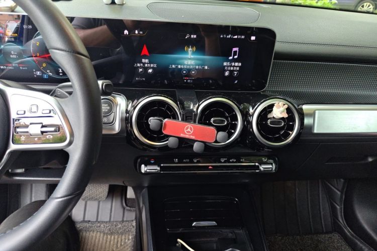 Used Mercedes-Benz GLB 2020 GLB 200 Dynamic Edition Audio And AC Panel