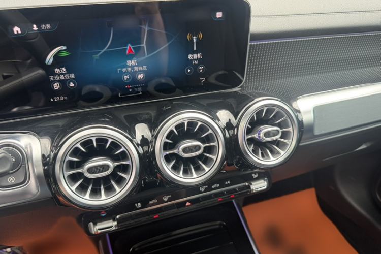 Used Mercedes-Benz GLB 2020 Facelift GLB 200 Fashion Edition Audio And AC Panel