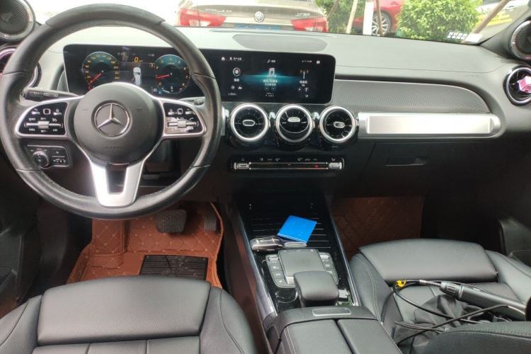 Used Mercedes-Benz GLB 2020 GLB 180 Fashion Model Center Console