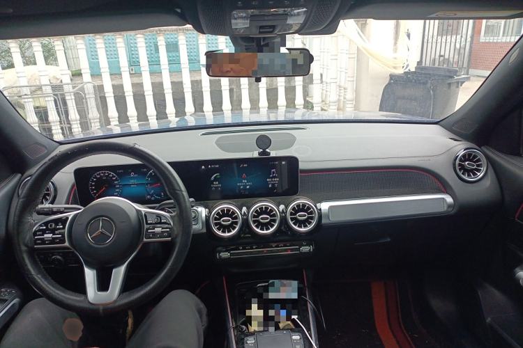 Used Mercedes-Benz GLB 2020 Updated GLB 200 Dynamic Edition Center Console