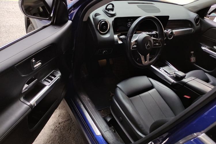 Used Mercedes-Benz GLB 2020 GLB 200 Dynamic Edition Driver Seat