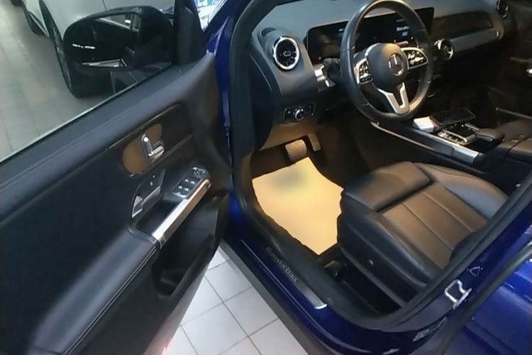 Used Mercedes-Benz GLB 2020 GLB 200 Dynamic Edition Driver Seat