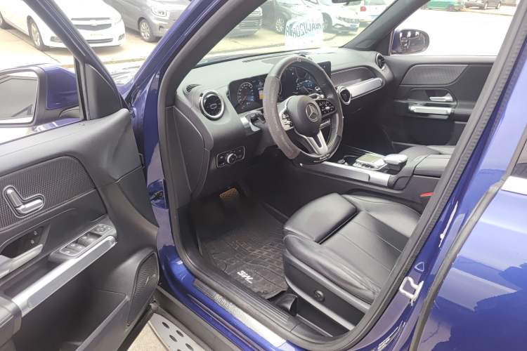 Used Mercedes-Benz GLB 2020 GLB 200 Dynamic Edition Driver Seat