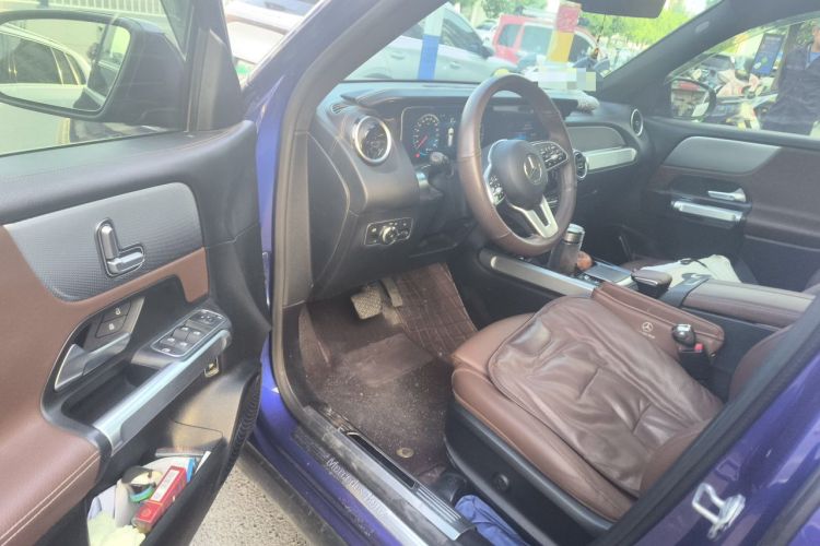 Used Mercedes-Benz GLB 2020 GLB 180 Dynamic Edition Driver Seat