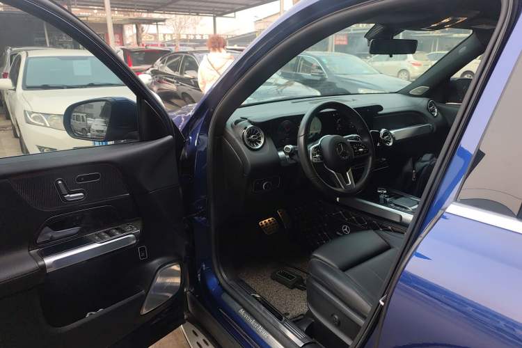 Used Mercedes-Benz GLB 2020 Facelift GLB 200 Fashion Edition Driver Seat
