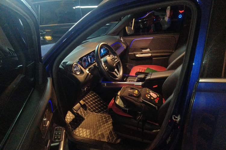 Used Mercedes-Benz GLB 2020 Updated GLB 200 Dynamic Edition Driver Seat