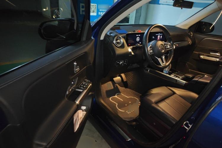 Used Mercedes-Benz GLB 2020 GLB 200 Dynamic Edition Driver Seat