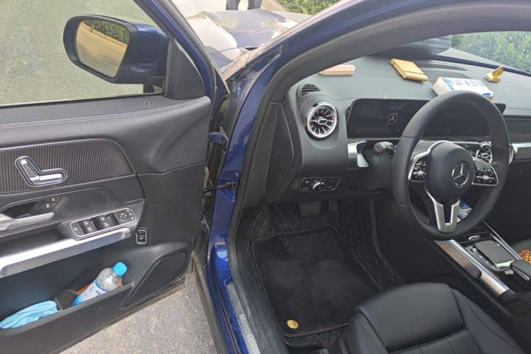 Used Mercedes-Benz GLB 2020 Updated GLB 200 Dynamic Edition Driver Seat