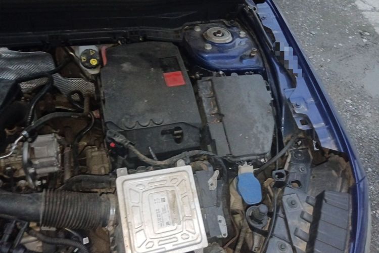 Used Mercedes-Benz GLB 2020 GLB 180 Fashion Model Engine Bay Left