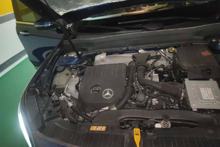 Used Mercedes-Benz GLB 2020 Facelift GLB 200 Fashion Edition Engine Bay Right