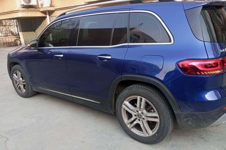Used Mercedes-Benz GLB 2020 Updated GLB 200 Dynamic Edition Exterior 3