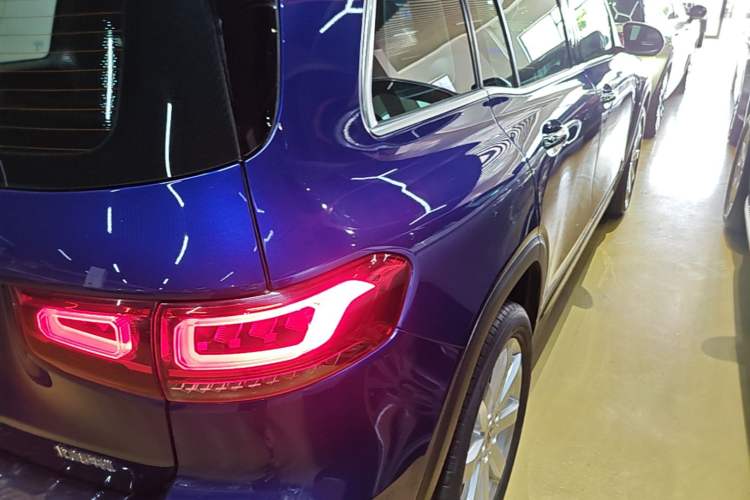 Used Mercedes-Benz GLB 2020 Facelift GLB 200 Fashion Edition Exterior 3