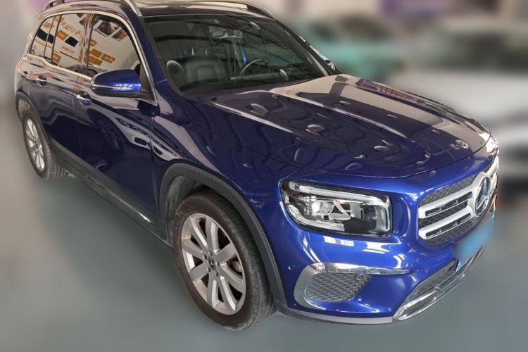 Used Mercedes-Benz GLB 2020 GLB 200 Stylish Edition Front Right 45 Deg