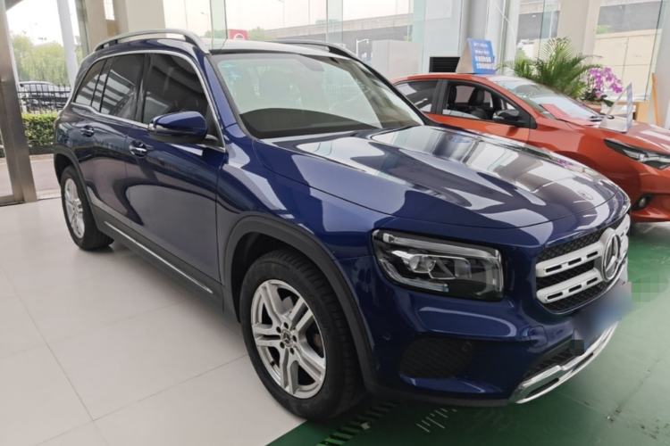 Used Mercedes-Benz GLB 2020 Updated GLB 200 Dynamic Edition Front Right 45 Deg