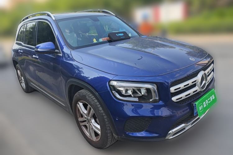 Used Mercedes-Benz GLB 2020 Updated GLB 200 Dynamic Edition Front Right 45 Deg