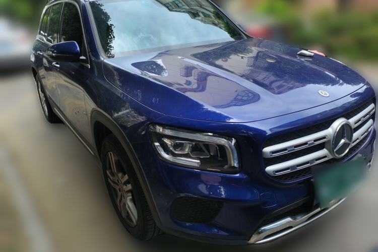 Used Mercedes-Benz GLB 2020 Updated GLB 200 Dynamic Edition Front Right 45 Deg