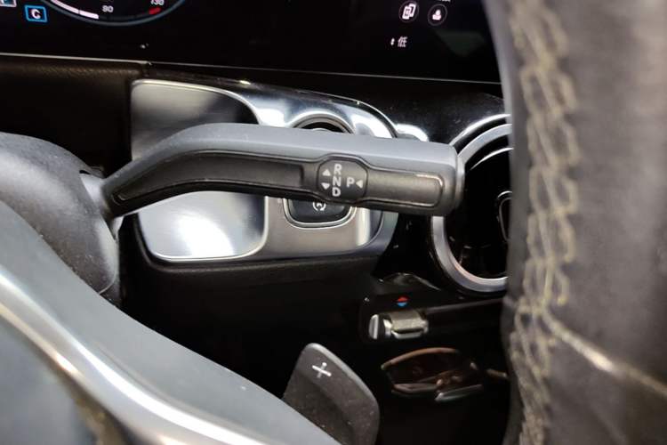 Used Mercedes-Benz GLB 2020 GLB 200 Dynamic Edition Gear Lever