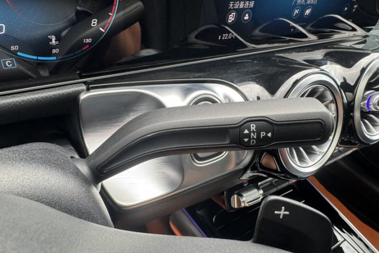 Used Mercedes-Benz GLB 2020 Facelift GLB 200 Fashion Edition Gear Lever
