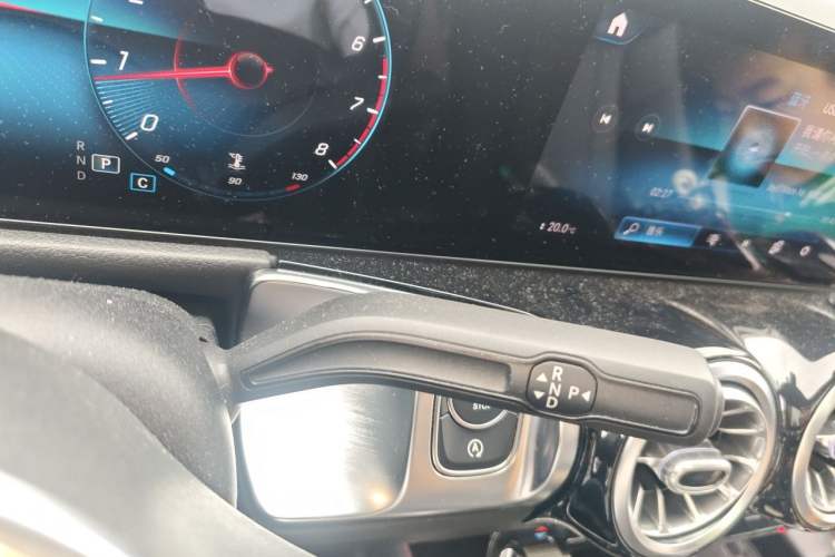 Used Mercedes-Benz GLB 2020 GLB 200 Dynamic Edition Gear Lever