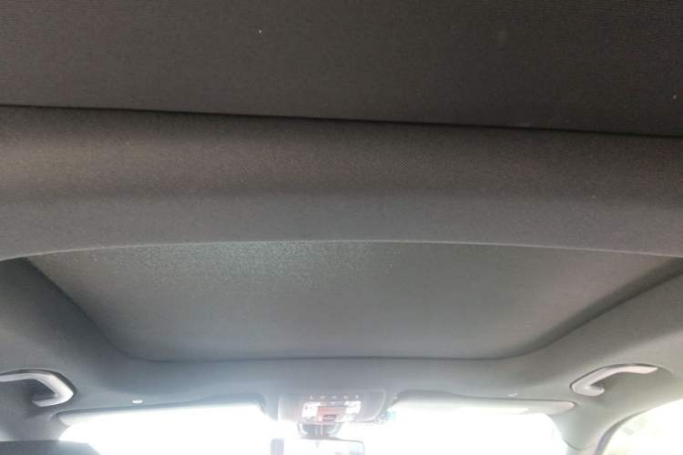 Used Mercedes-Benz GLB 2020 Updated GLB 200 Dynamic Edition Headliner
