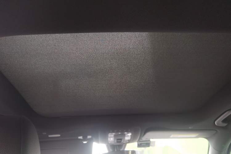 Used Mercedes-Benz GLB 2020 Facelift GLB 200 Fashion Edition Headliner