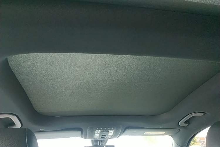 Used Mercedes-Benz GLB 2020 Facelift GLB 200 Fashion Edition Headliner