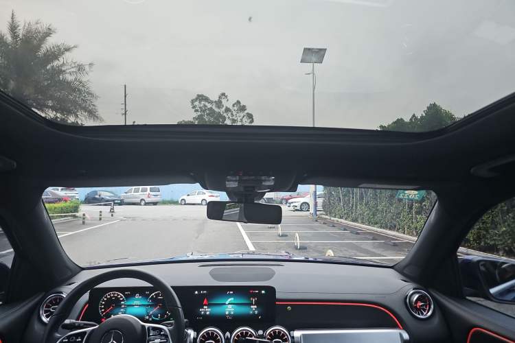 Used Mercedes-Benz GLB 2020 GLB 200 Dynamic Edition Headliner