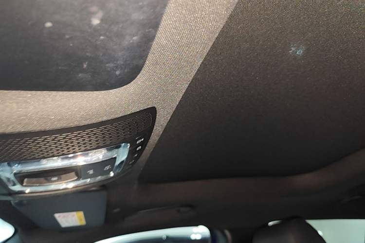 Used Mercedes-Benz GLB 2020 GLB 200 Dynamic Edition Headliner