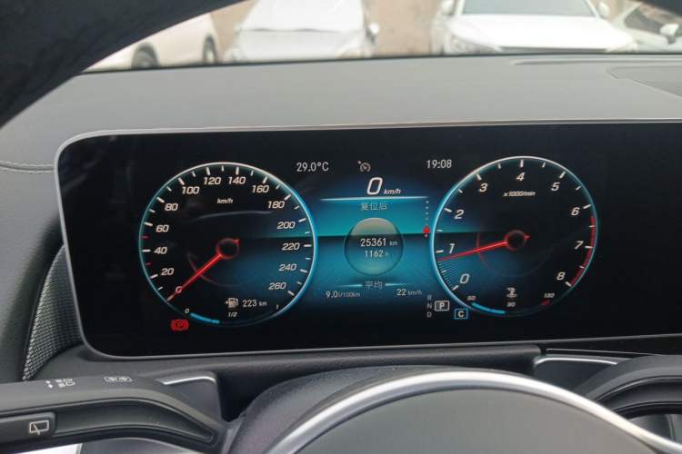 Used Mercedes-Benz GLB 2020 GLB 180 Fashion Model Instrument Cluster
