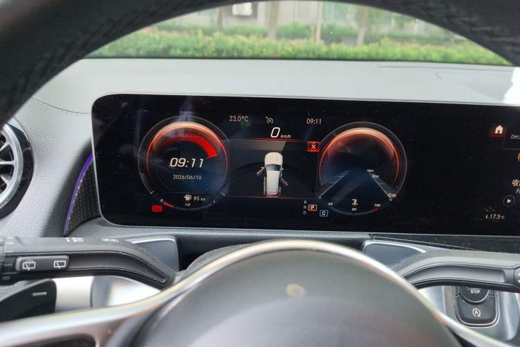 Used Mercedes-Benz GLB 2020 Facelift GLB 200 Fashion Edition Instrument Cluster