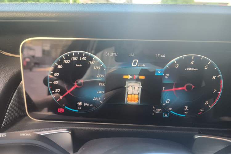 Used Mercedes-Benz GLB 2020 GLB 180 Dynamic Edition Instrument Cluster