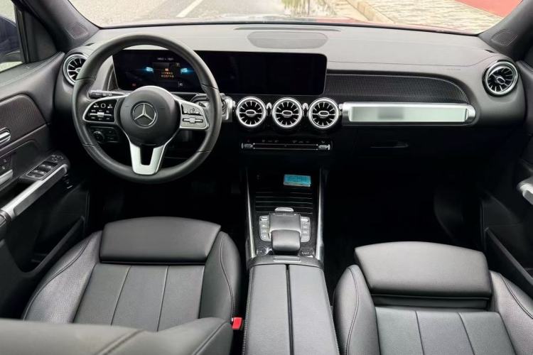 Used Mercedes-Benz GLB 2020 GLB 200 Dynamic Edition Interior 1