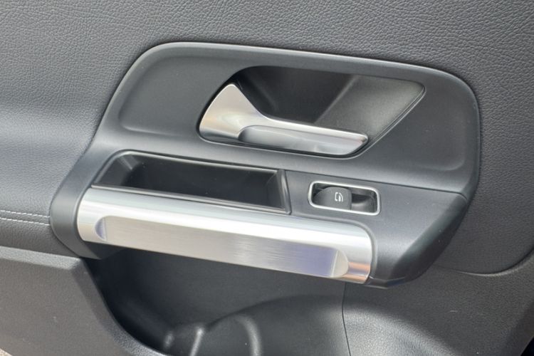 Used Mercedes-Benz GLB 2020 Facelift GLB 200 Fashion Edition Interior 1