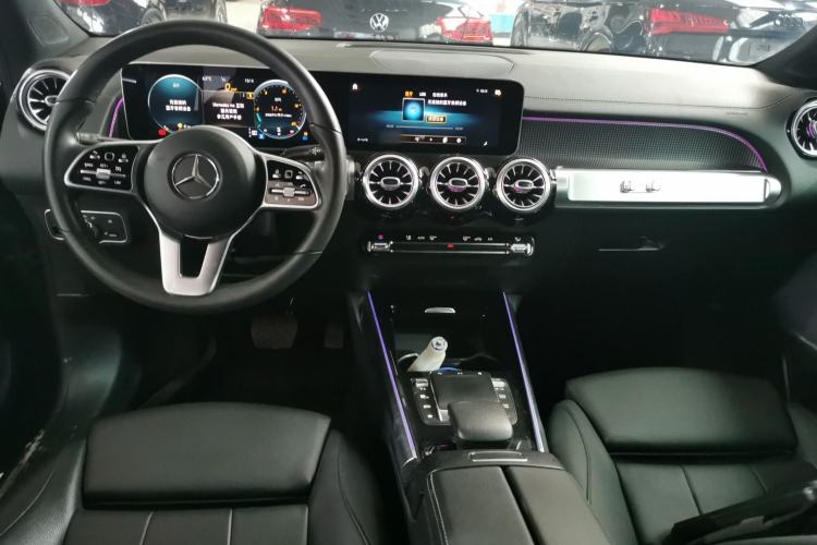 Used Mercedes-Benz GLB 2020 GLB 200 Dynamic Edition Interior 2
