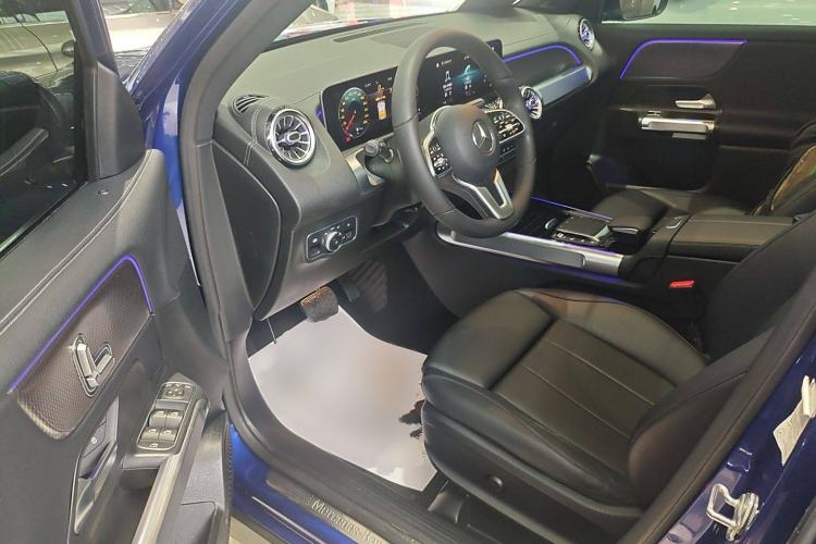 Used Mercedes-Benz GLB 2020 Updated GLB 200 Dynamic Edition Interior 3
