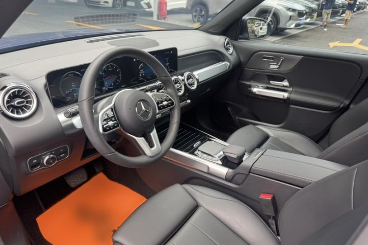 Used Mercedes-Benz GLB 2020 Facelift GLB 200 Fashion Edition Interior 4