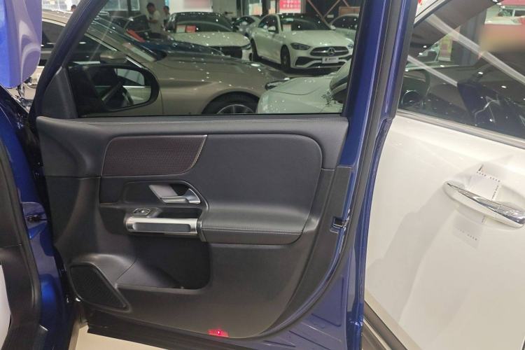Used Mercedes-Benz GLB 2020 Updated GLB 200 Dynamic Edition Interior 5