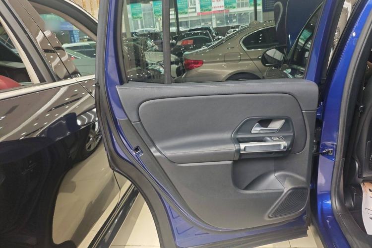 Used Mercedes-Benz GLB 2020 Updated GLB 200 Dynamic Edition Interior 8