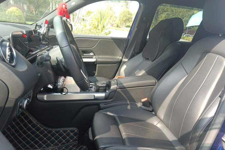 Used Mercedes-Benz GLB 2020 Updated GLB 200 Dynamic Edition Left Front Seat