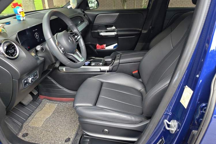 Used Mercedes-Benz GLB 2020 GLB 200 Dynamic Edition Left Front Seat