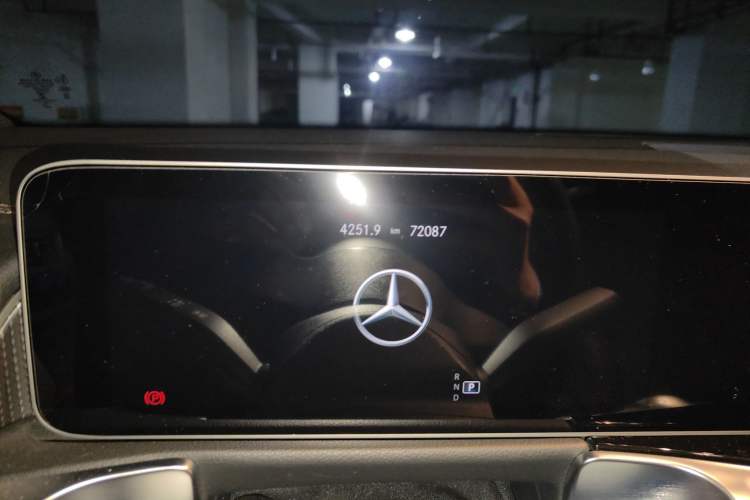 Used Mercedes-Benz GLB 2020 Updated GLB 200 Dynamic Edition Odometer Close Up