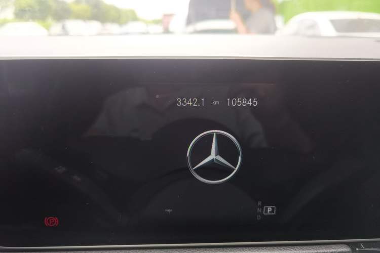 Used Mercedes-Benz GLB 2020 Facelift GLB 200 Fashion Edition Odometer Close Up
