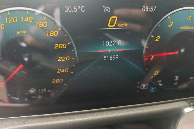 Used Mercedes-Benz GLB 2020 Updated GLB 200 Dynamic Edition Odometer Close Up
