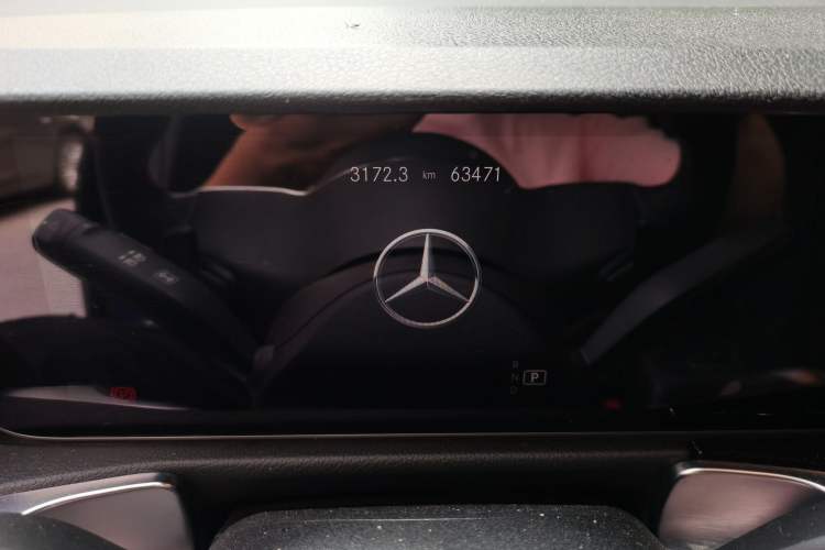 Used Mercedes-Benz GLB 2020 Updated GLB 200 Dynamic Edition Odometer Close Up