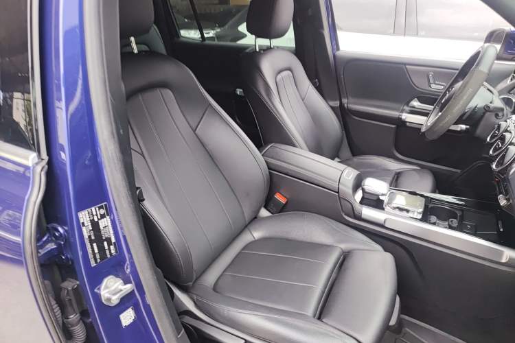Used Mercedes-Benz GLB 2020 GLB 200 Dynamic Edition Right Front Seat